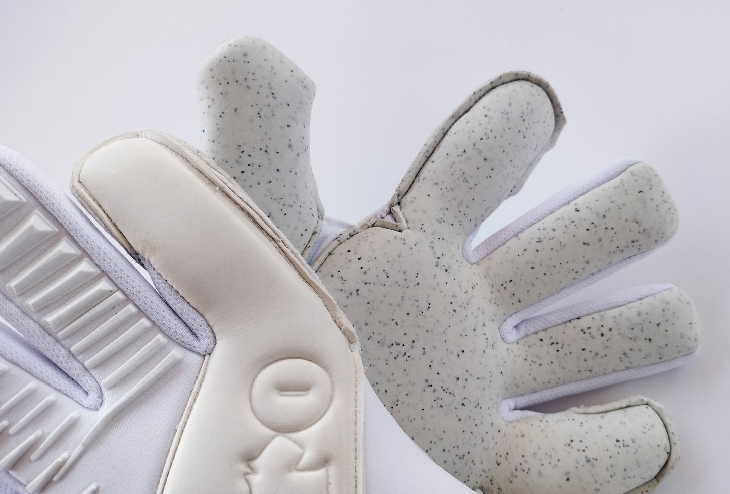 Altro Glove I - 2026 // Quartz - Hybrid Cut