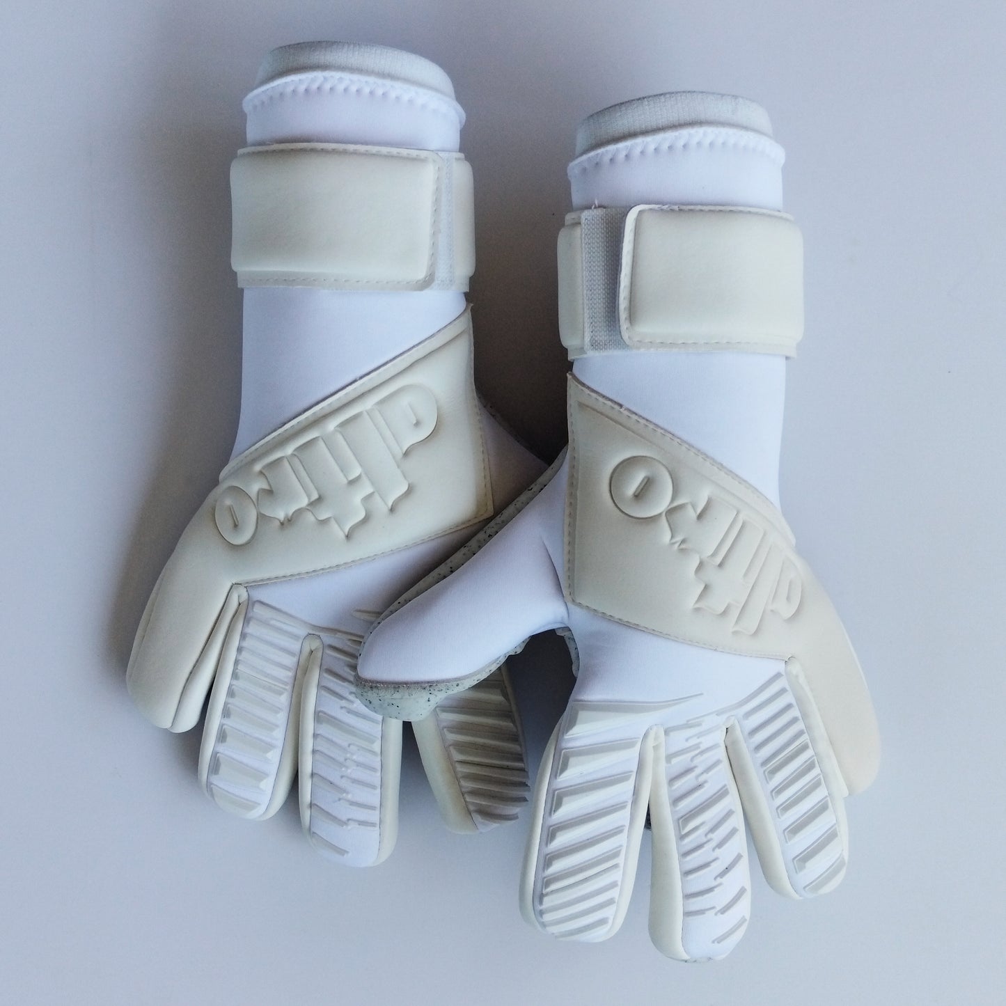 Altro Glove I - 2026 // Quartz - Negative Cut