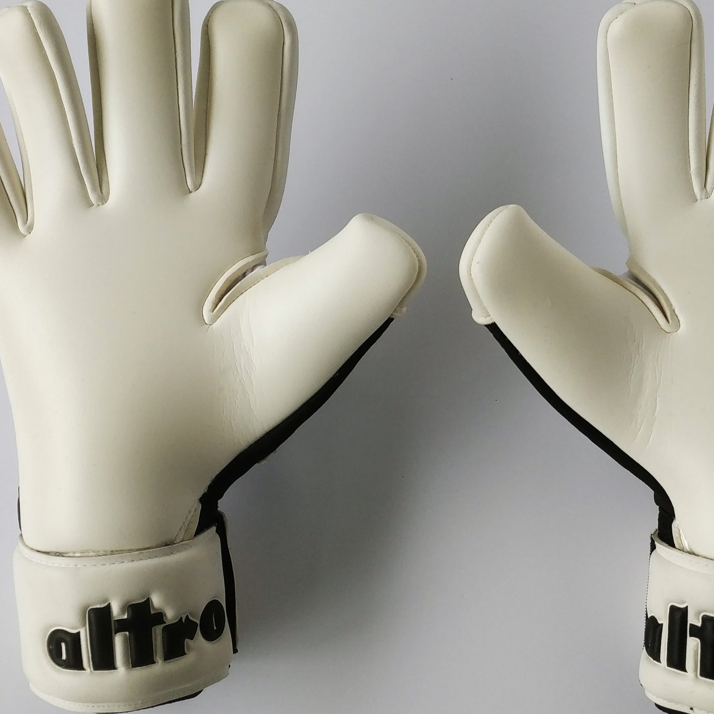 Altro Goalkeeper Glove I negative cut contact latex